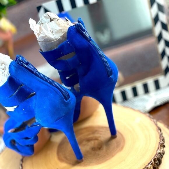 BCBG Jazzie Cobalt Blue Heel, SZ 6.5 - Picture 3 of 3
